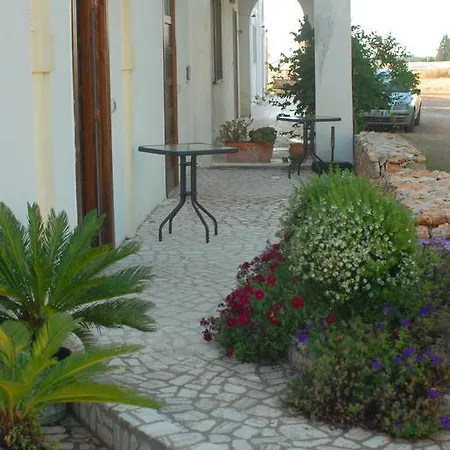 Tenuta Perruzzi Lantgård *